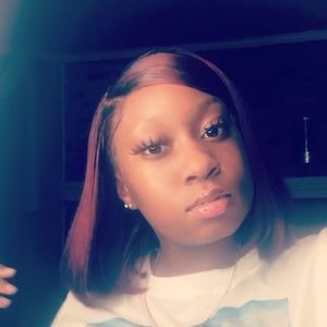 Meet your Posher, Imani